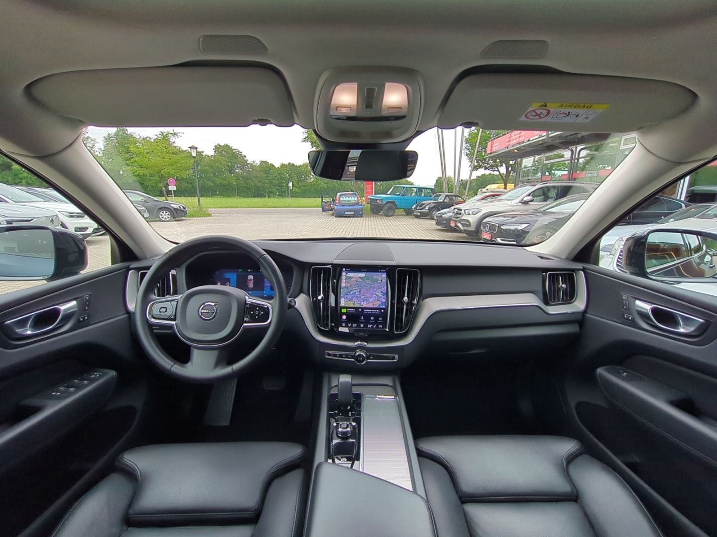 Volvo XC60 Plus Dark B5 AWD Pano Leder Navi LED ACC Di