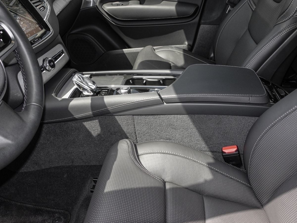 Volvo XC90 T8 Twin Engine Ultra Bright Recharge - Samsaru's Car Outlet