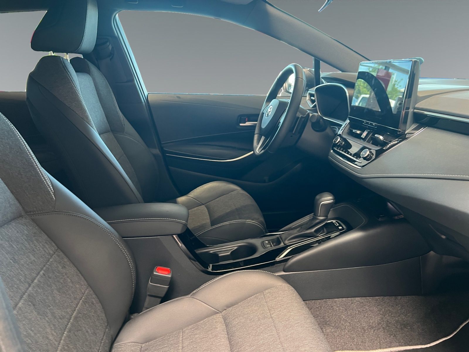 Toyota Corolla TS 2.0 Black & White 1,99%