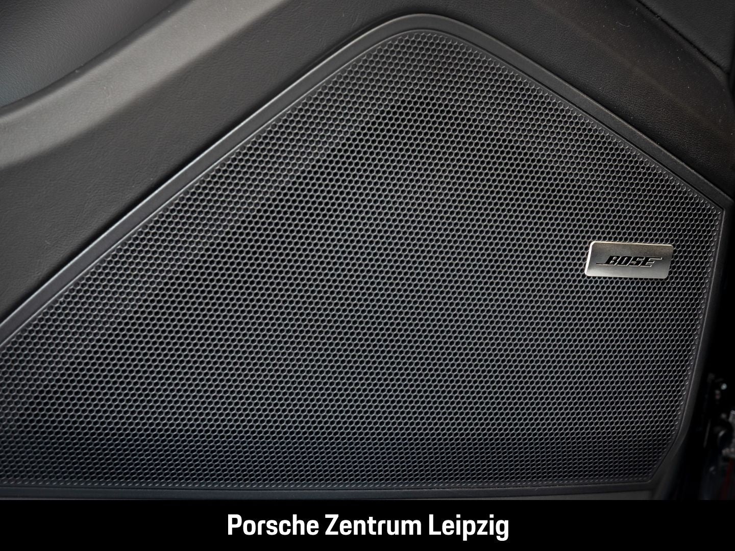 Porsche Cayenne E-Hybrid Coupe AHK Matrix Bose Abstandst