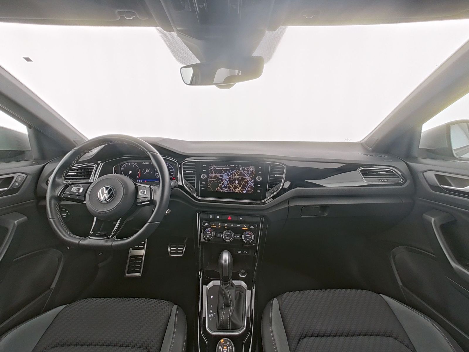 Volkswagen T-Roc R - Samsaru's Car Outlet