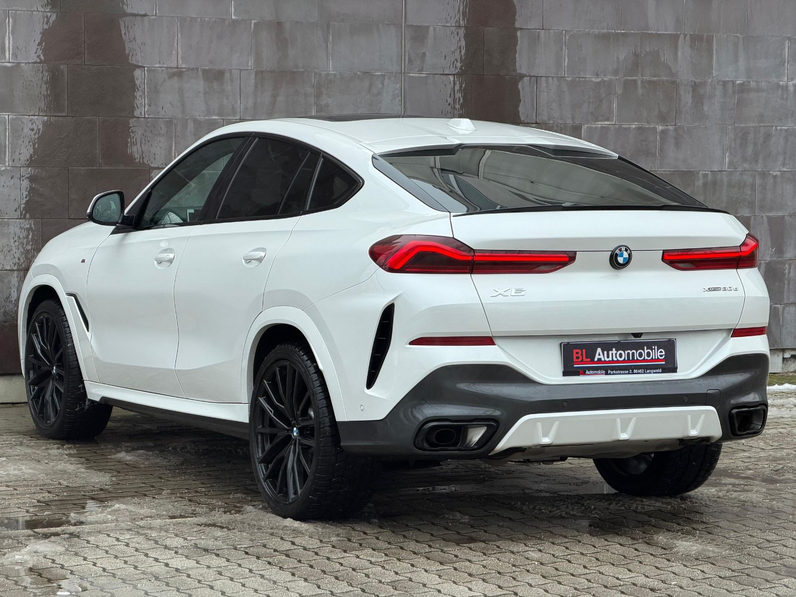 BMW X6 30d M SPORT PRO.LUFTFEDER.SOFTCL.PANO.AHK.22"