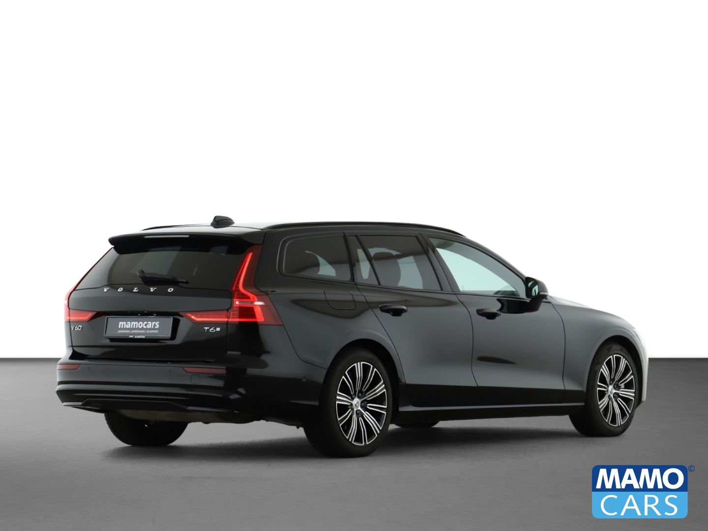 Volvo V60 T6 Recharge AWD Ultra Dark Plug-In Hybrid