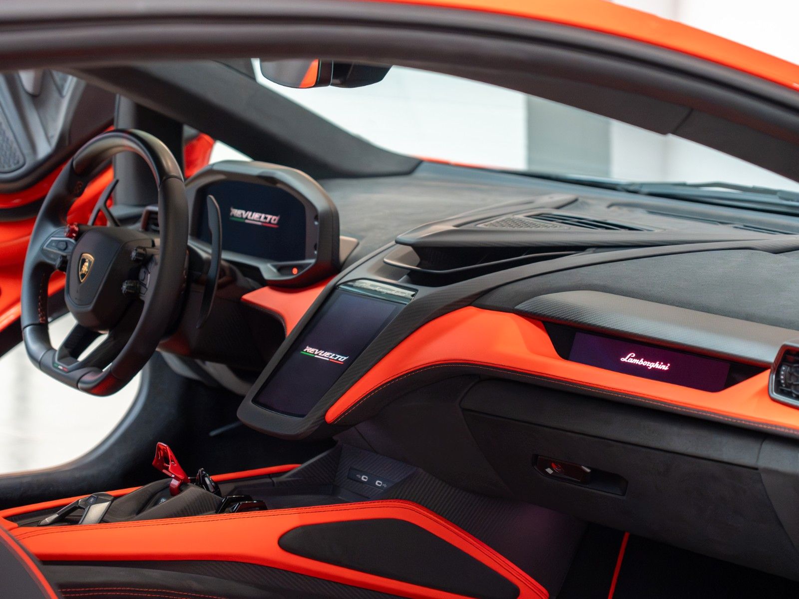 Lamborghini REVUELTO PERSONAM/VOLL CARBON I&II/LIFT