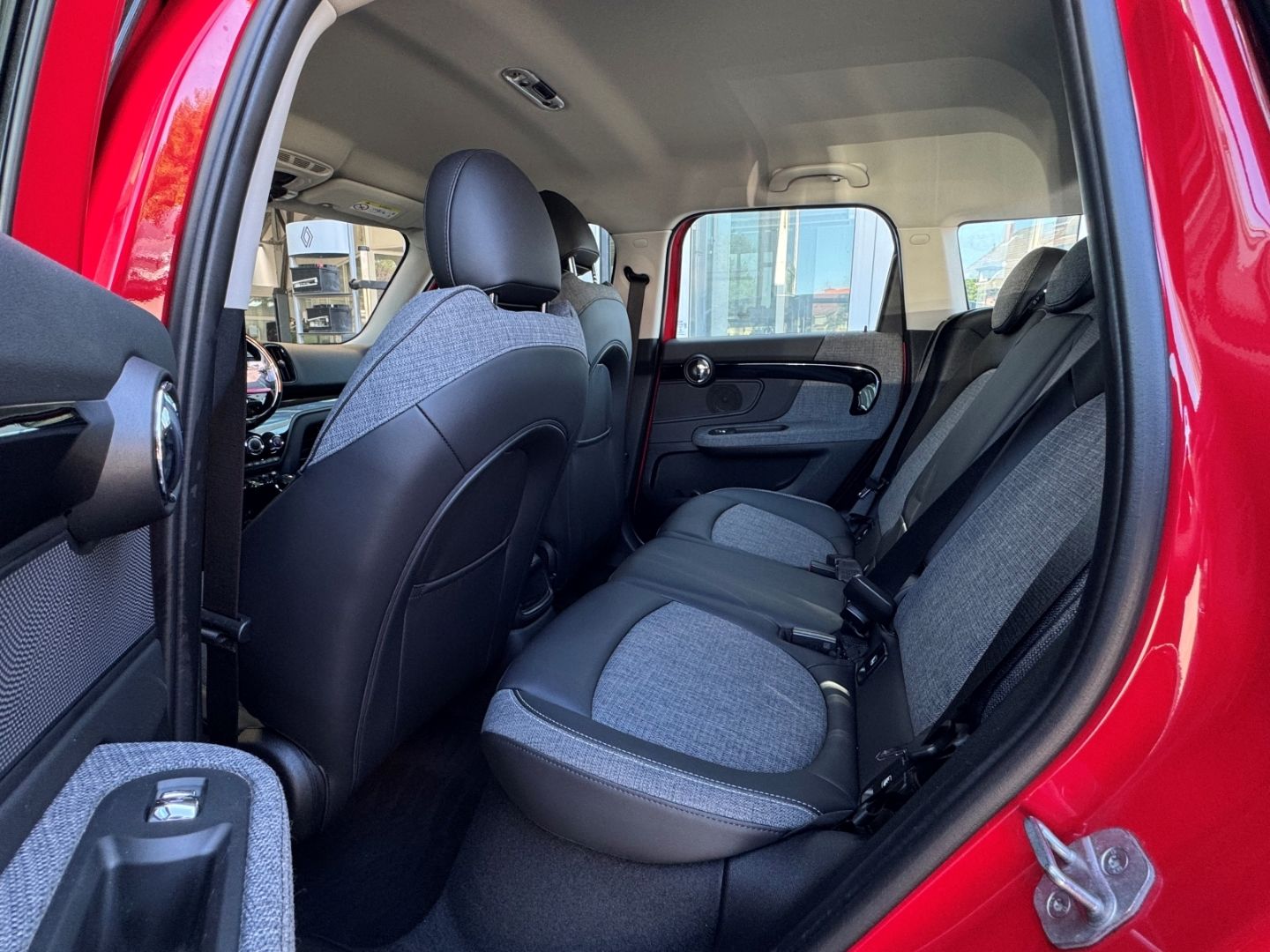 MINI Cooper SE Countryman ALL4 - Samsaru's Car Outlet