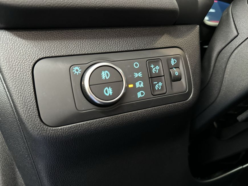 Ford Kuga 1.5 EcoBoost TITANIUM - Samsaru's Car Outlet