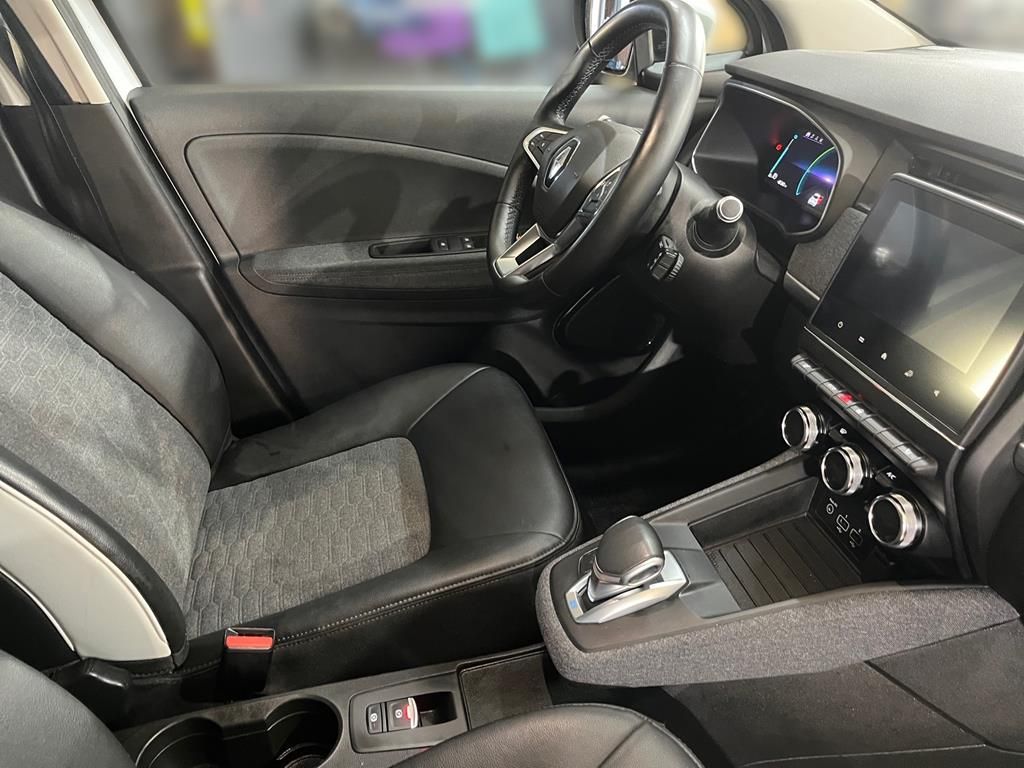 Renault ZOE Intens Z.E. 50 - Samsaru's Car Outlet