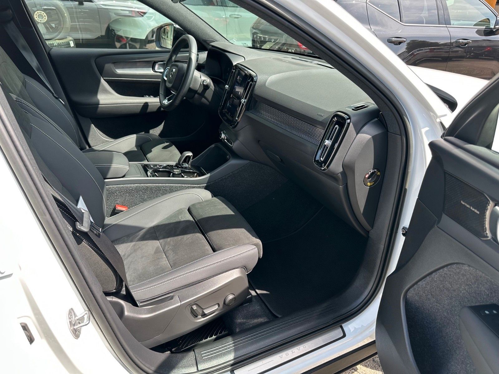 Volvo XC40 B5 Ultimate Dark AWD