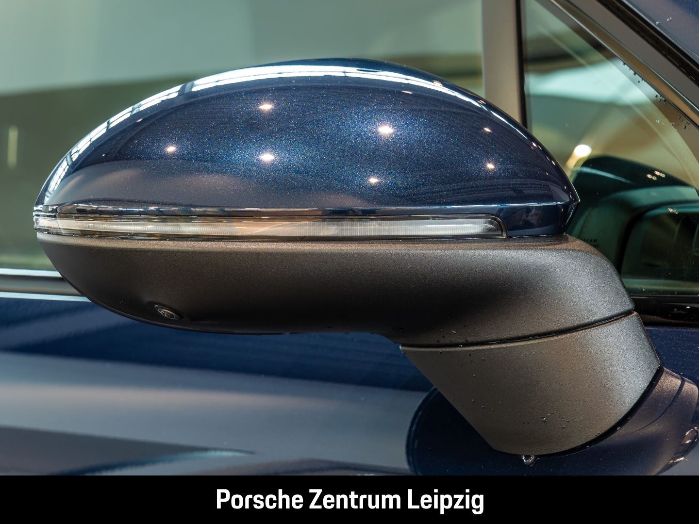 Porsche Cayenne E-Hybrid Coupe Sportabgas HD-Matrix Beif