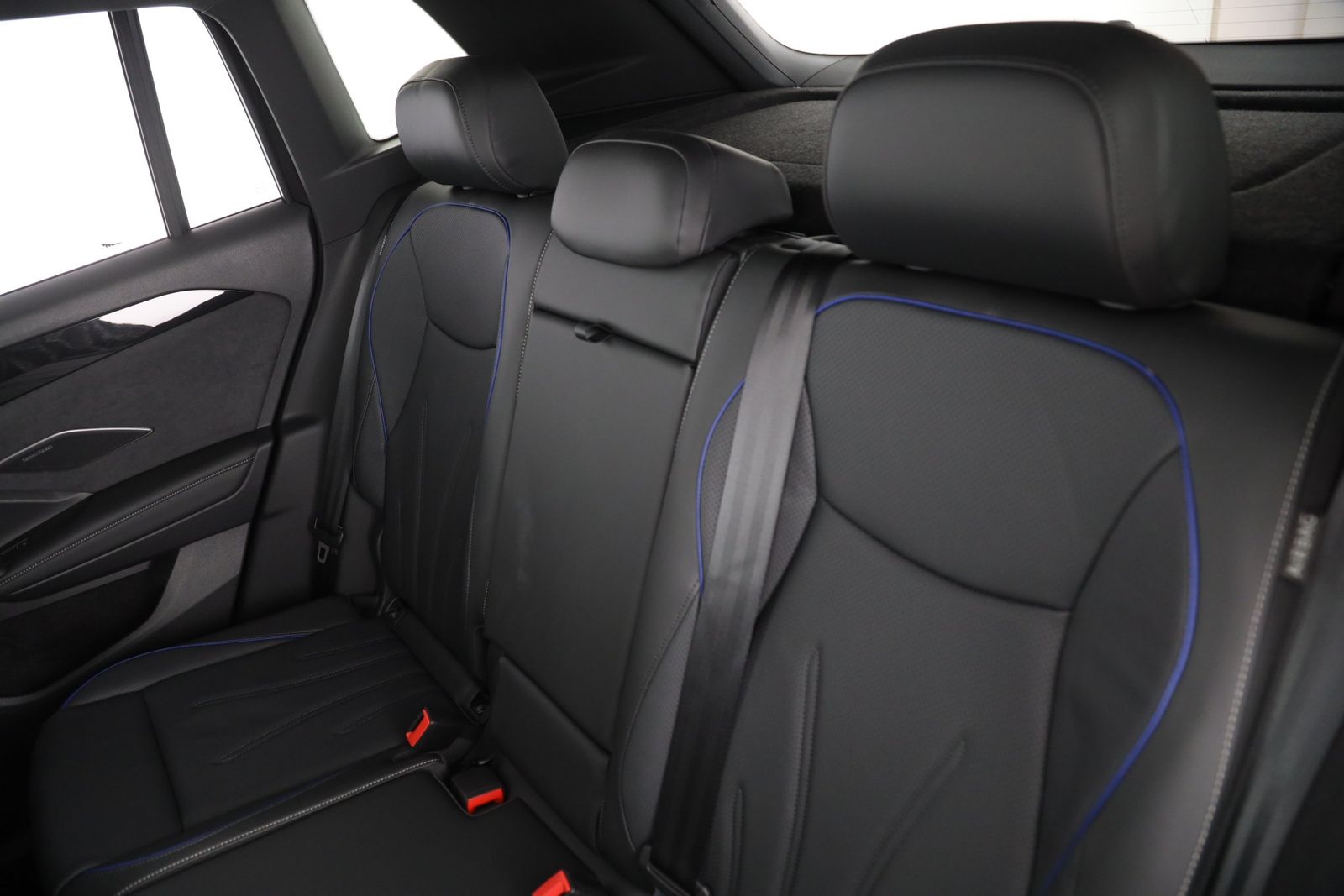 Volkswagen Tiguan 2.0 TDI DSG 4MOTION R-Line BLACK STYLE
