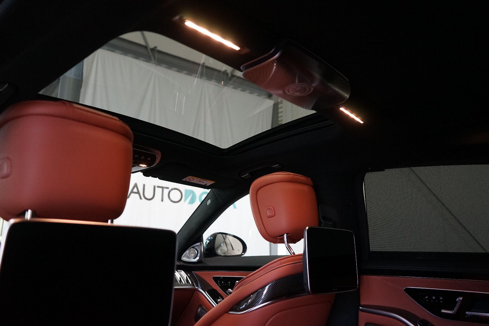 Mercedes-Benz S 63 AMG E-Performance 4M+ L Massage+TV+Panorama