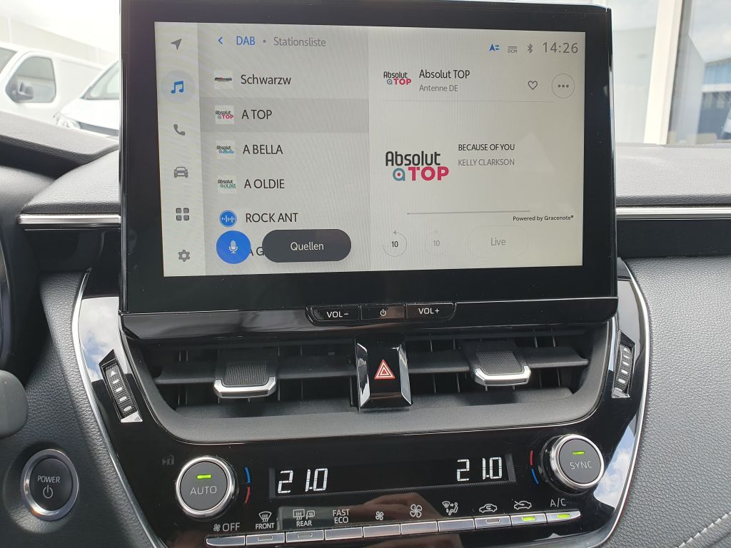 Toyota Corolla 1.8 Hybrid - Samsaru's Car Outlet