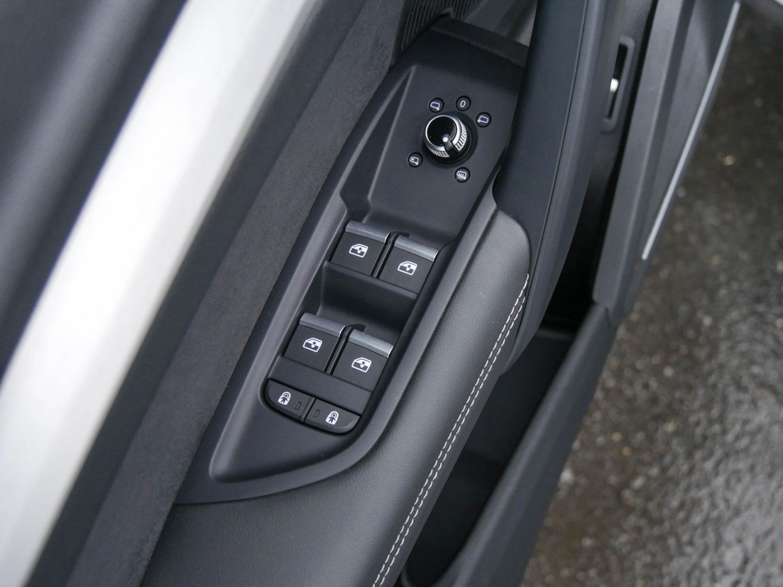 Audi Q5 55 TFSI e S line Black Pano Luft B&O AHK