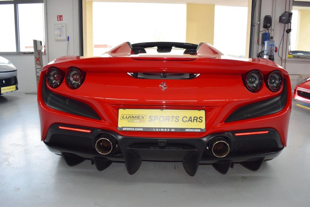 Ferrari F8 Spider - Samsaru's Car Outlet