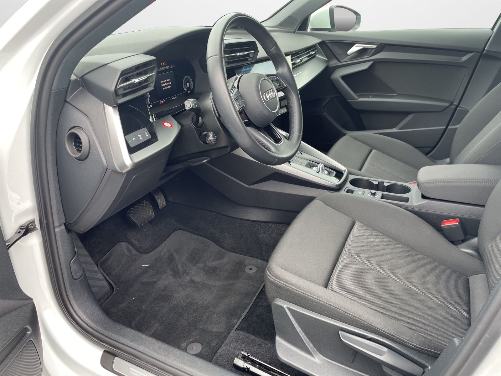Audi A3 Sportback 40 TFSI e S tronic S line - Samsaru's Car Outlet