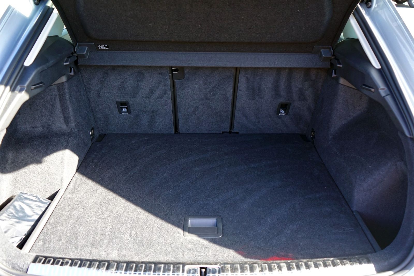 Audi Q3 40 TFSI qu. advanced - Samsaru's Car Outlet