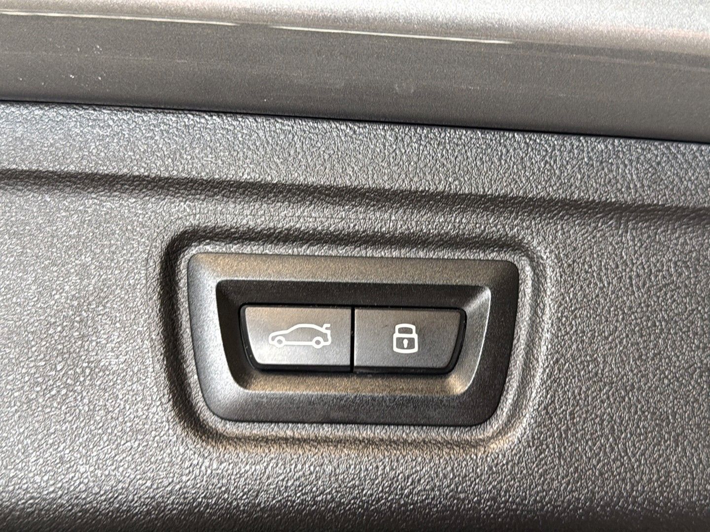 BMW 320d Touring xD M Sport ACC KZU HuD 360° HiFi QI