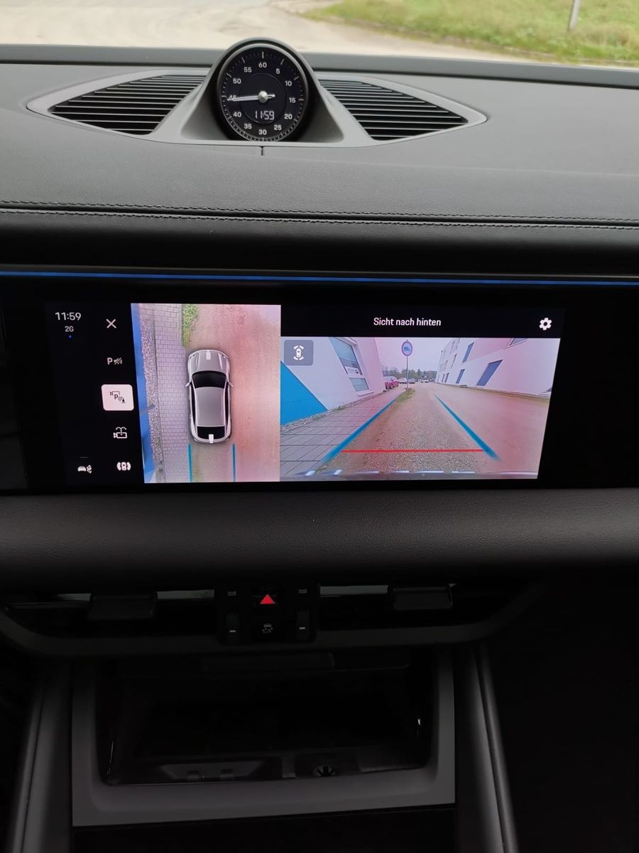 Porsche Macan - Samsaru's Car Outlet