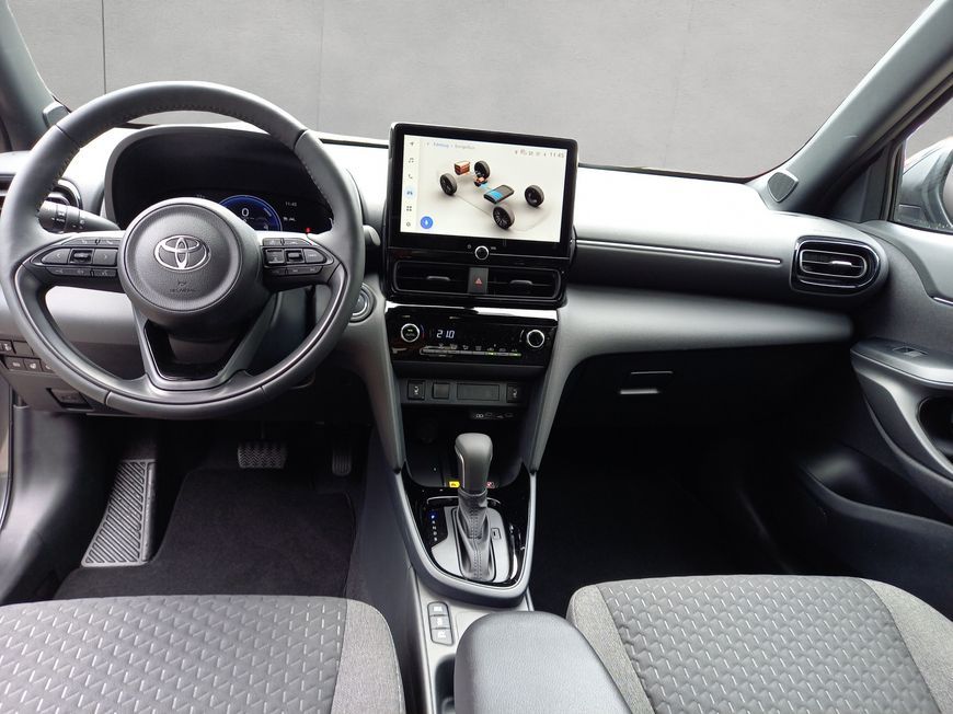 Toyota Yaris Cross Teamplayer Safety-Paket Winter-Paket