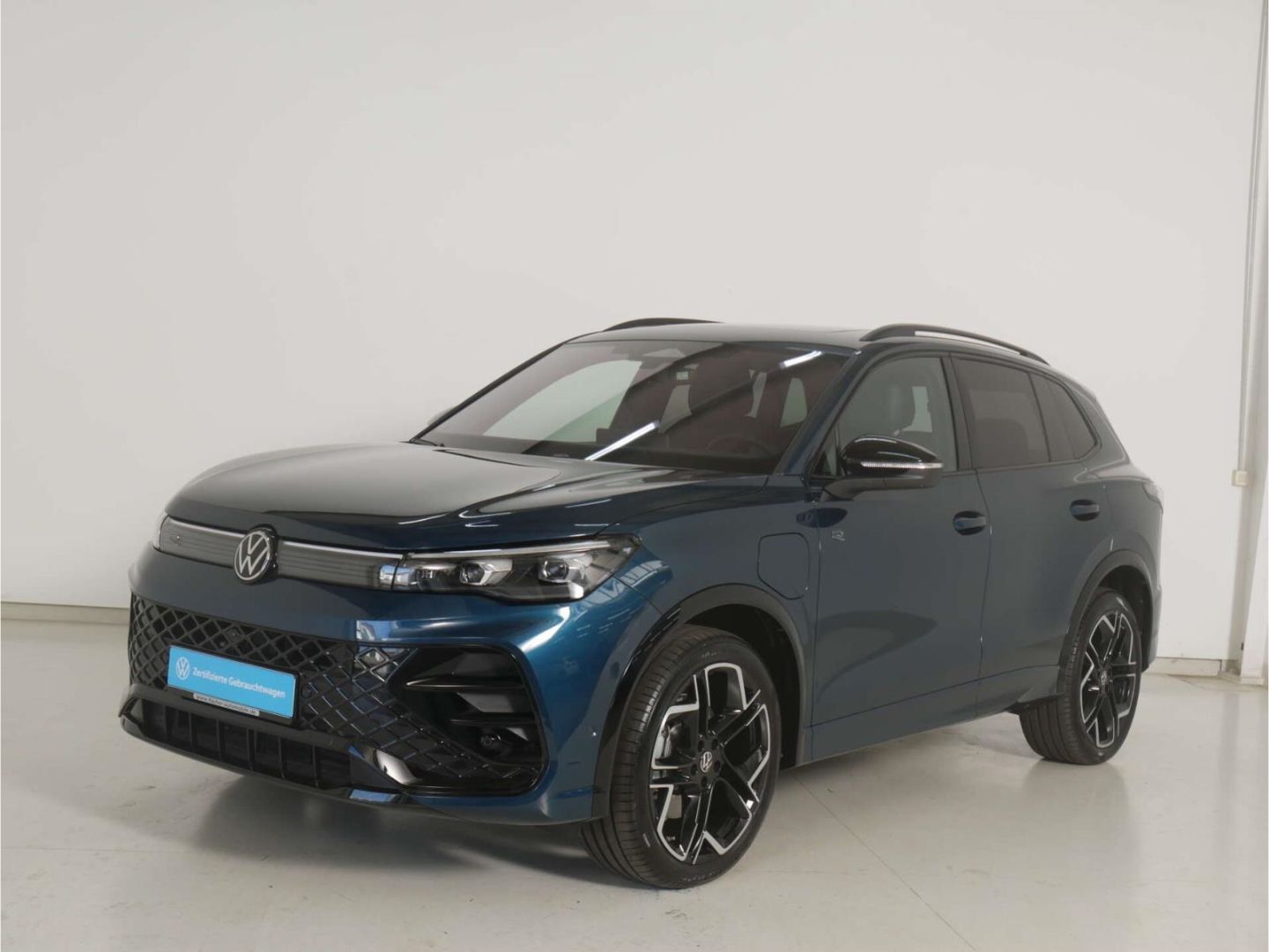 Volkswagen Tiguan 1.5 eHybrid R-Line Black Style PANO/AHK
