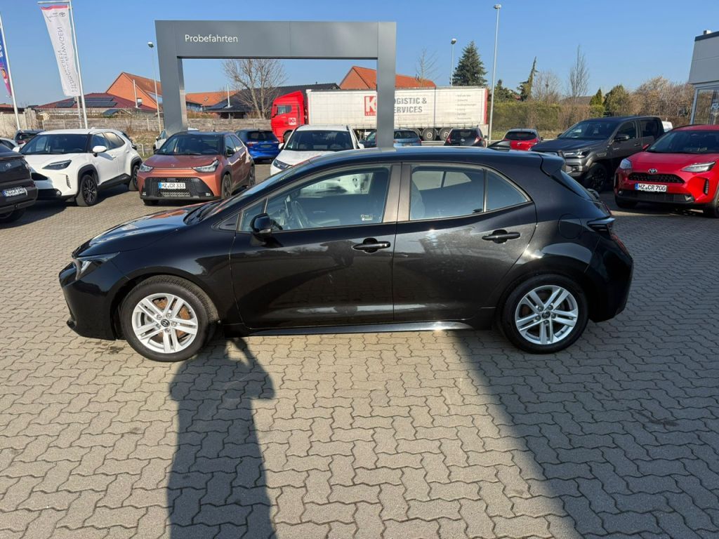 Toyota Corolla 1.8 Hybrid Business Edition