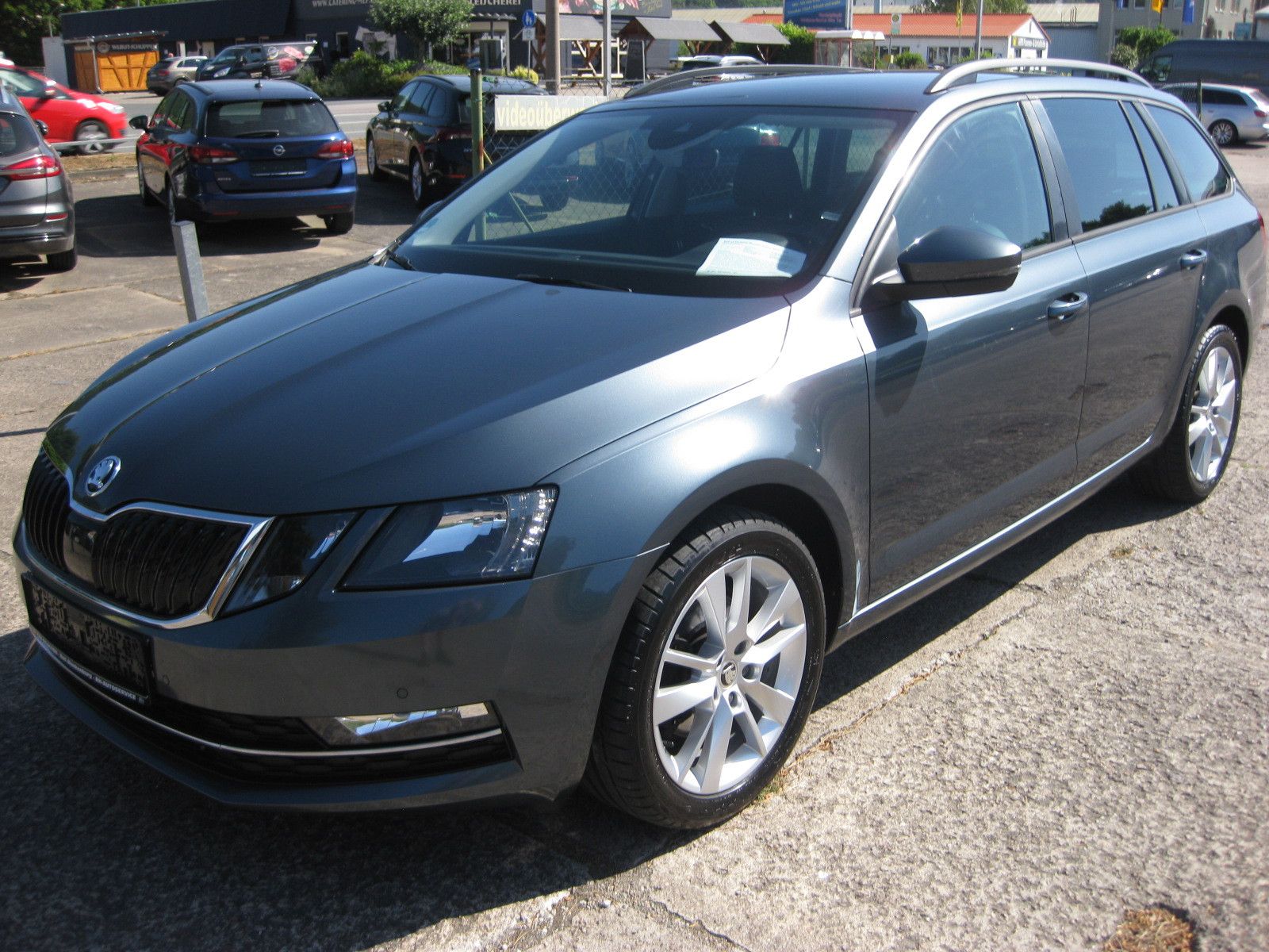 Skoda Octavia Combi Paket Business - Samsaru's Car Outlet