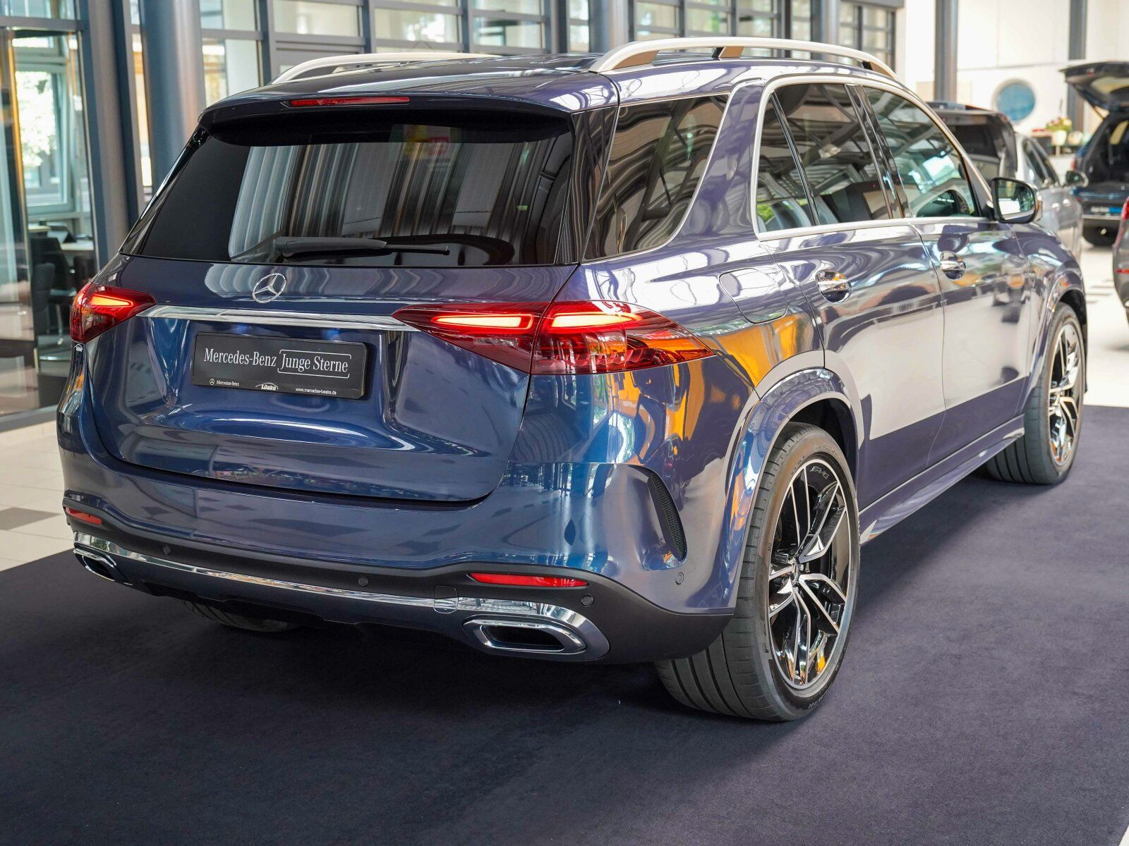 Mercedes-Benz GLE 450 d 4M AMG Distronic Burmester AIRMATIC