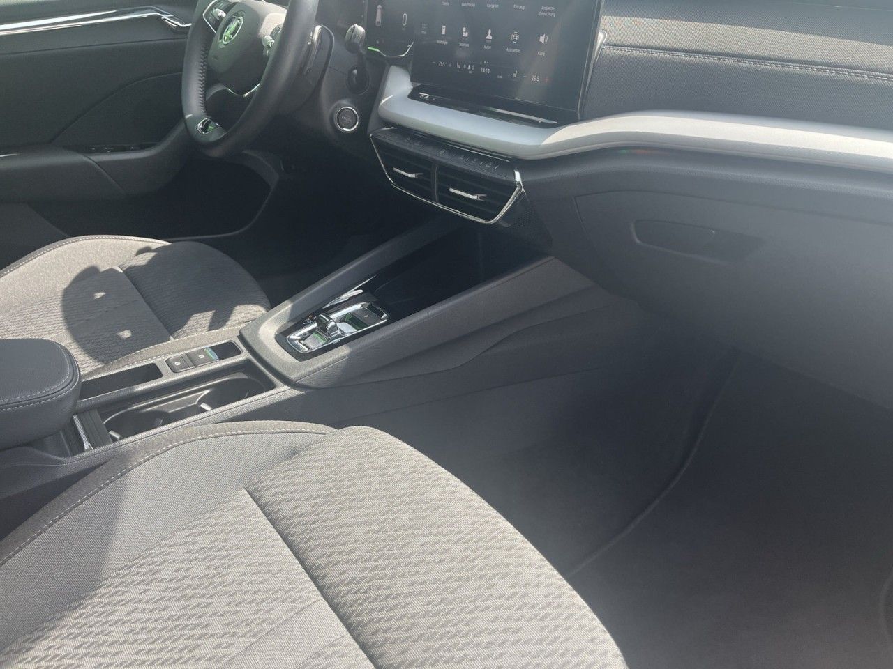 Skoda Octavia STYLE 2.0TDI DSG - Samsaru's Car Outlet