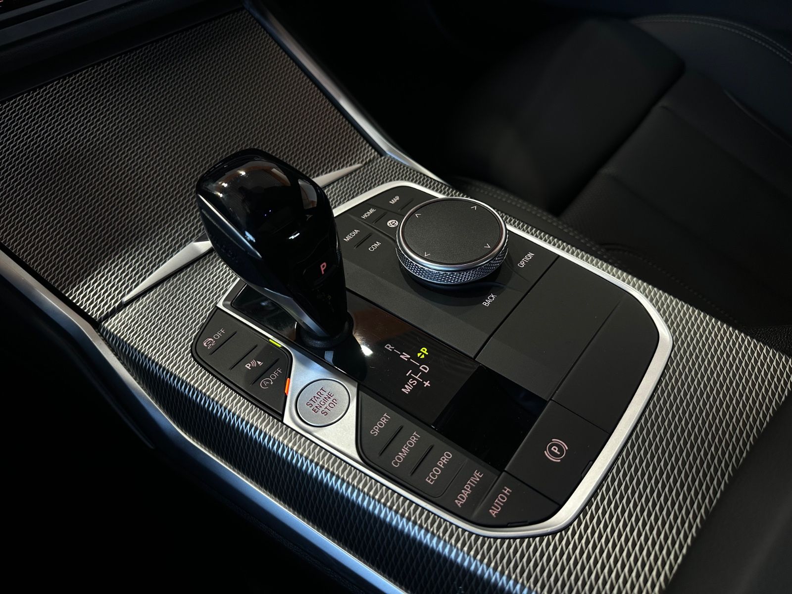 BMW 330i M-PERFORMANCE - Samsaru's Car Outlet