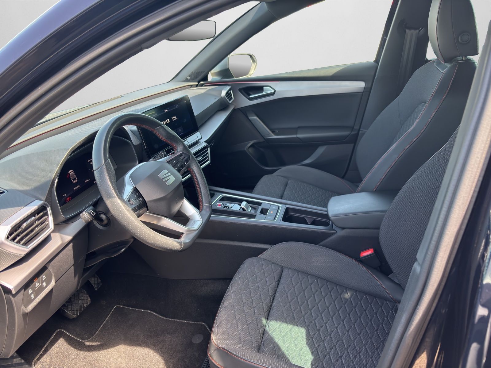 Seat Leon Sportstourer 1.5 eTSI FR RFK NAVI SHZ LED A