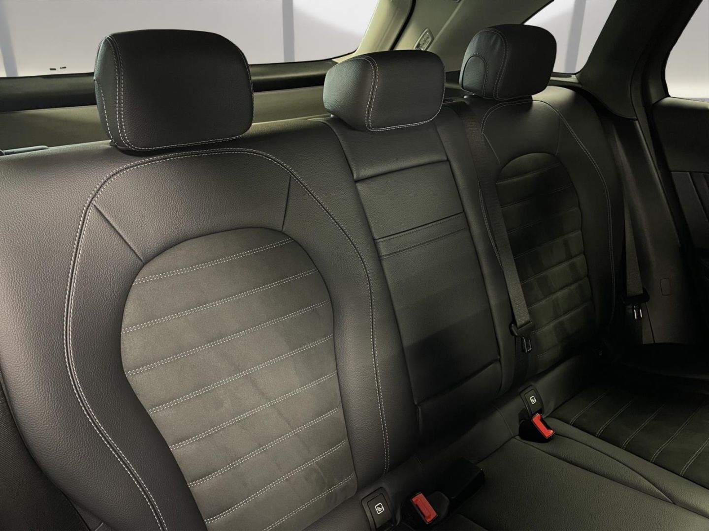 Mercedes-Benz GLC 300 e 4M AMG - Samsaru's Car Outlet