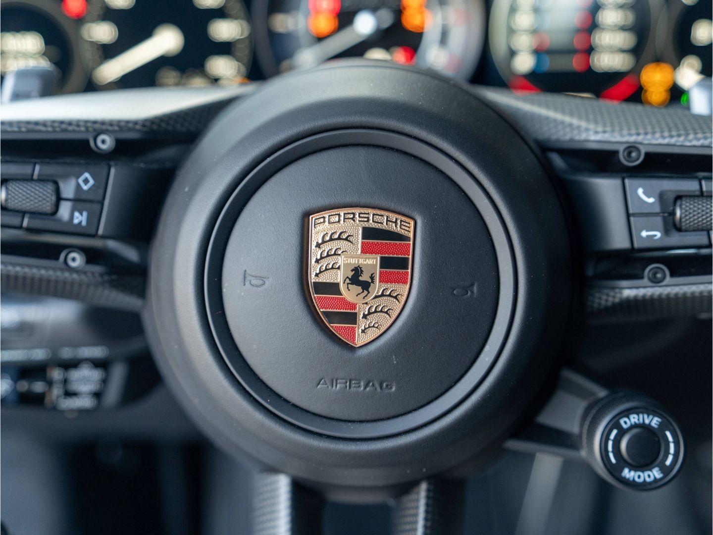 Porsche 911 Turbo S Lift PCCB Burmester InnoDrive