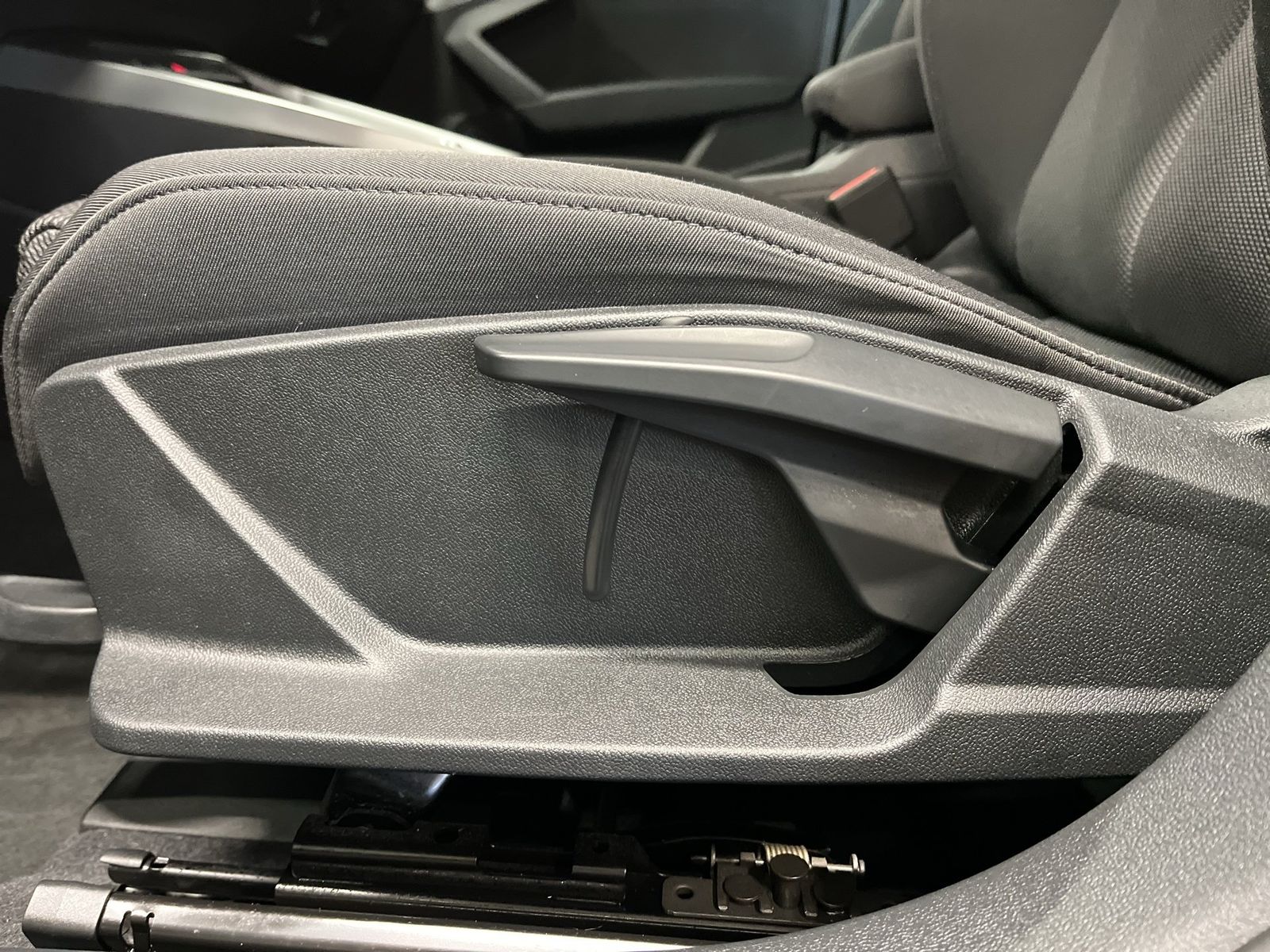 Audi A3 Sportback 30 TFSI S tronic 2xKlima AUT KlimaA