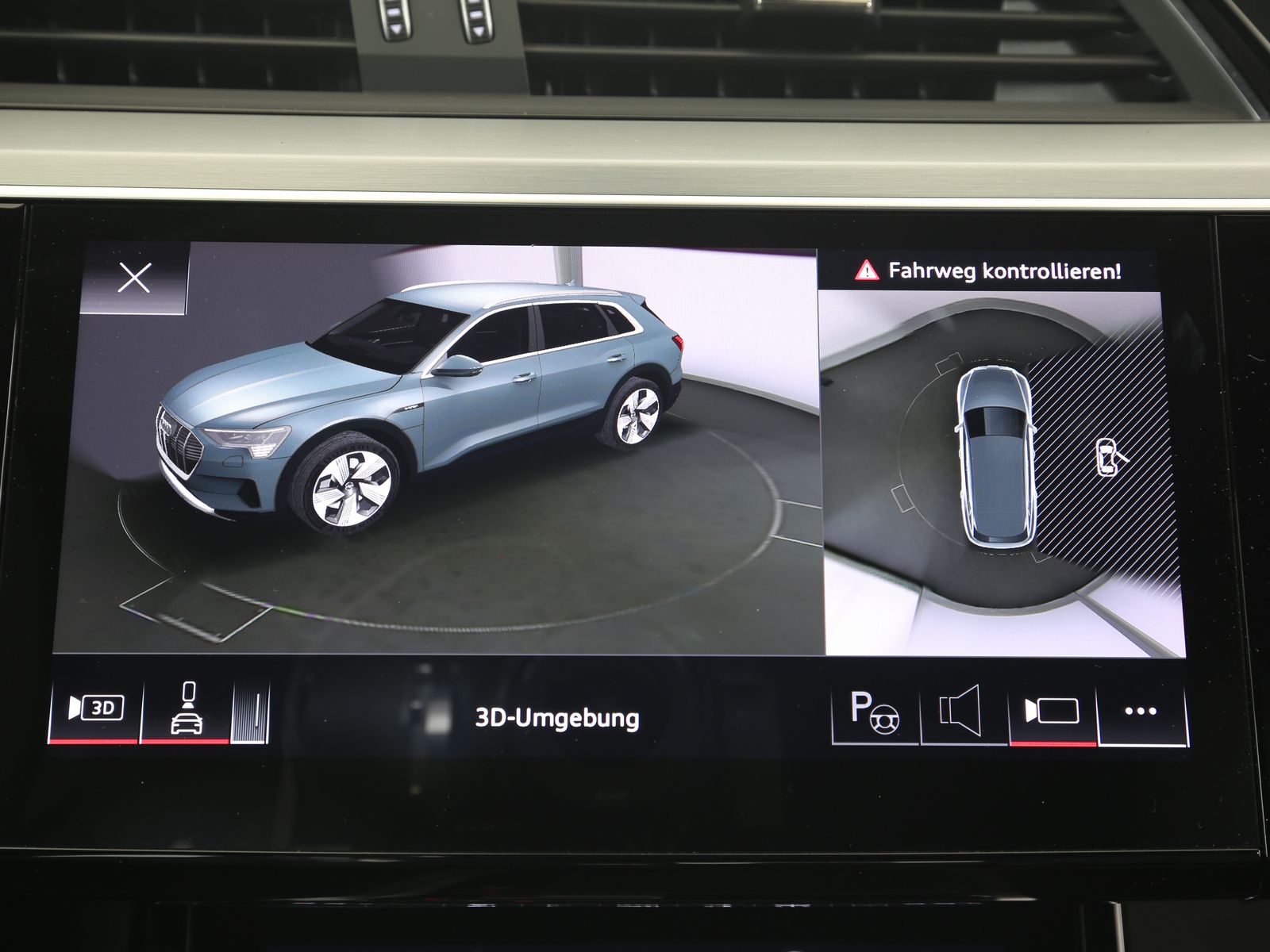 Audi Q8 e-tron 50 quattro S line  LED Navi Leder Head