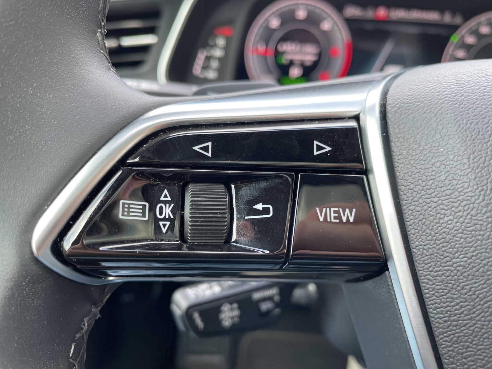 Audi A6 Avant 35 TDI S tronic advanced - Samsaru's Car Outlet