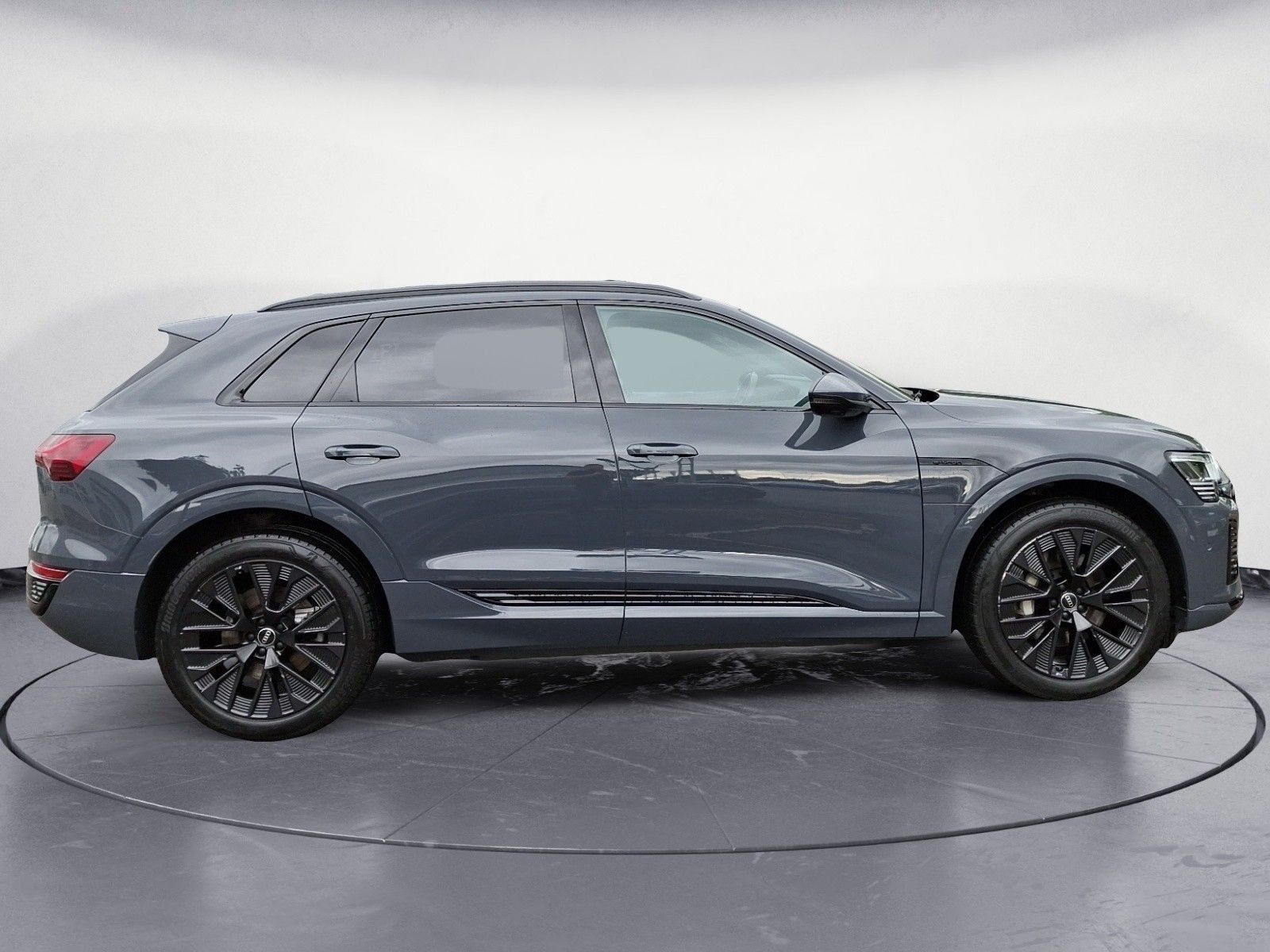 Audi Q8 e-tron 50 quattro S line AHK HUD B+Osound Sta