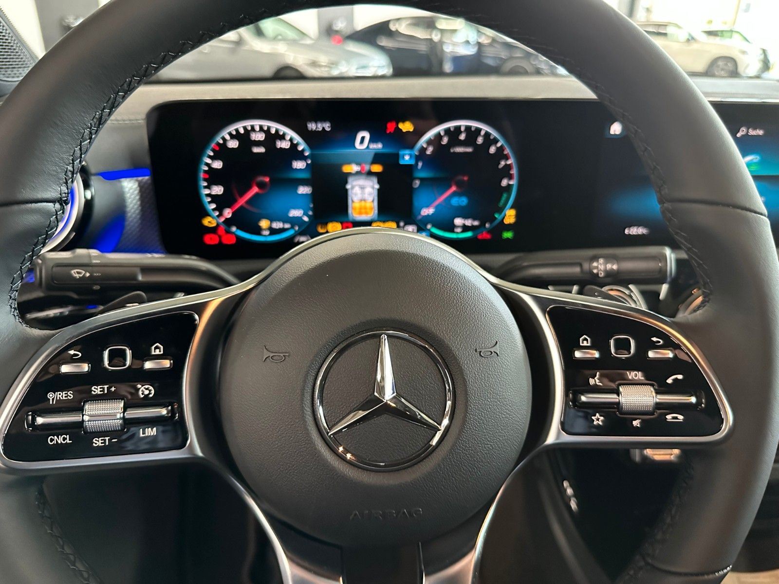 Mercedes-Benz CLA 250 e MBUX+PROGRESSIVE - Samsaru's Car Outlet