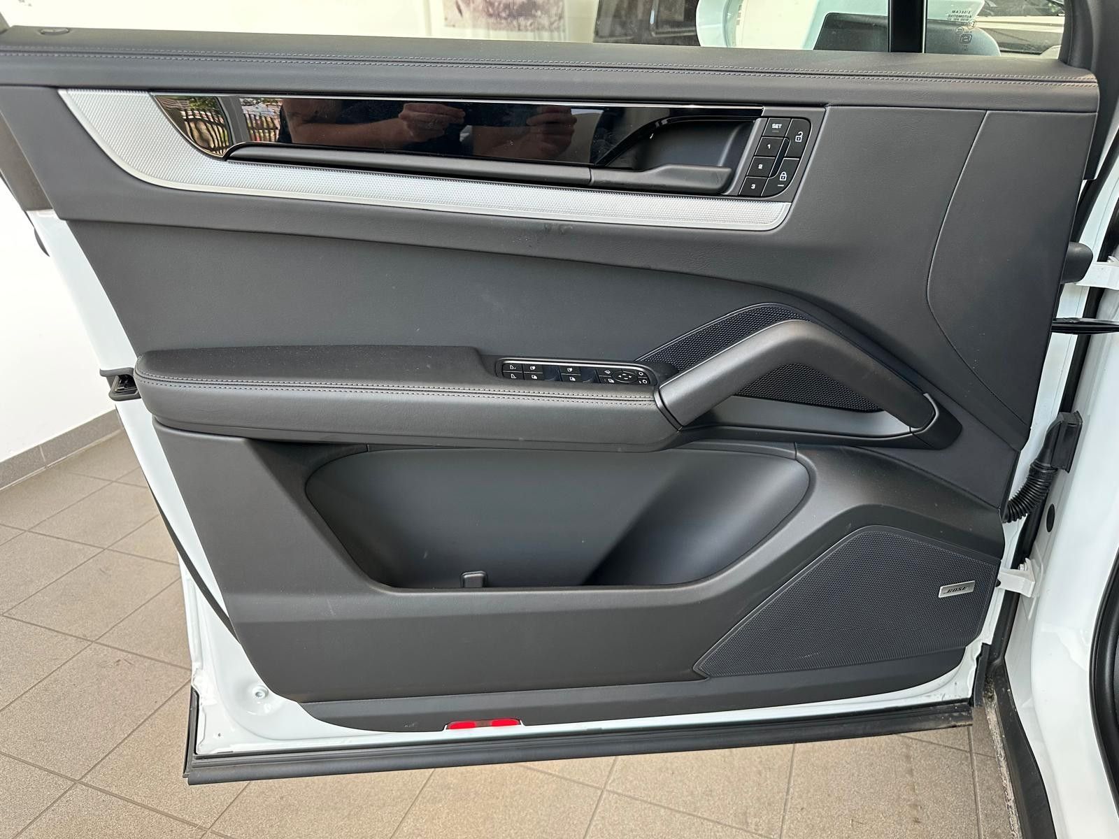 Porsche Cayenne Coupe Facelift MY25/-17%/Mass/Mtx/14W/21