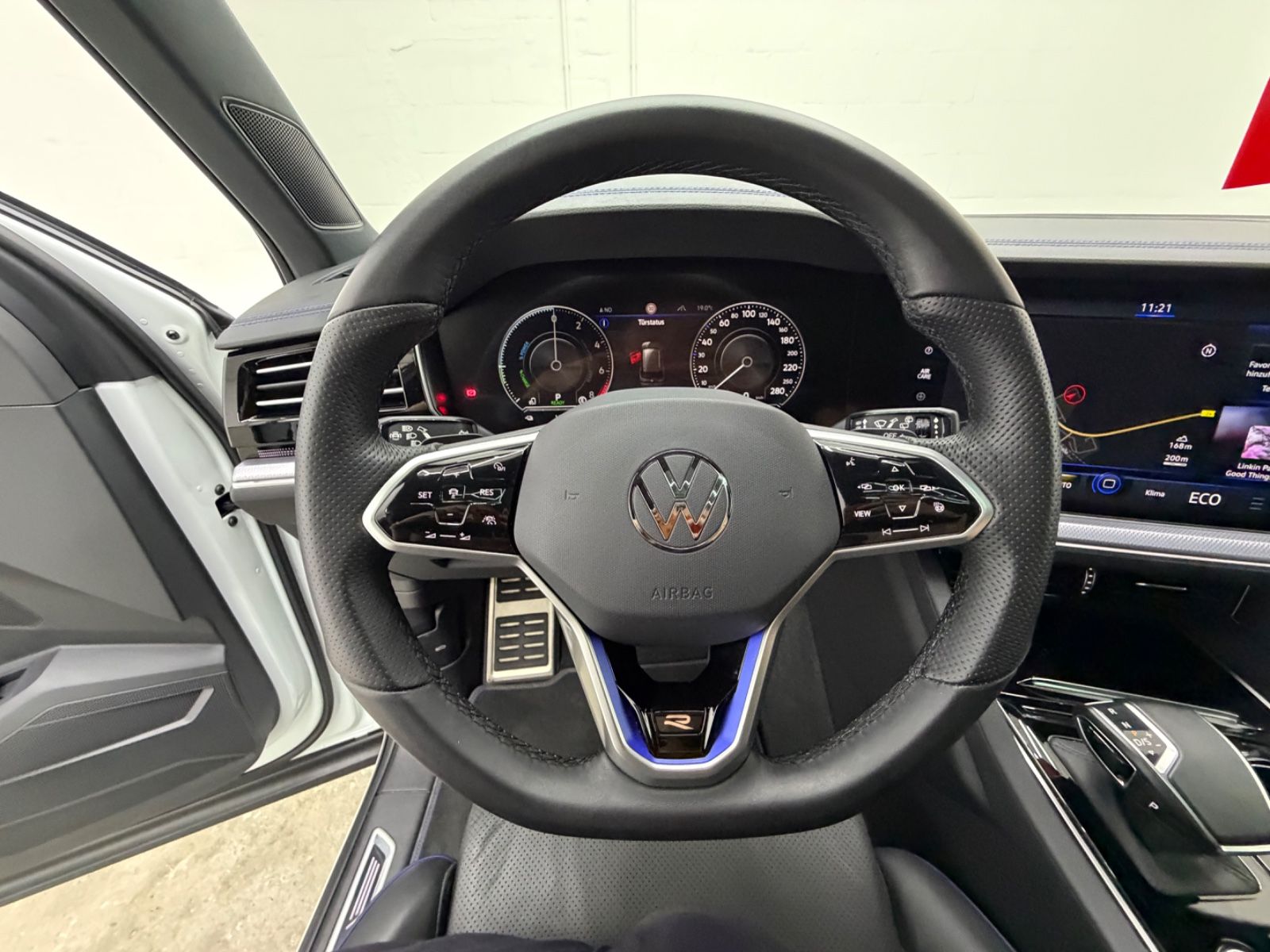 Volkswagen Touareg R 4Motion eHybrid+MATRIX+PANO+HEAD-UP+