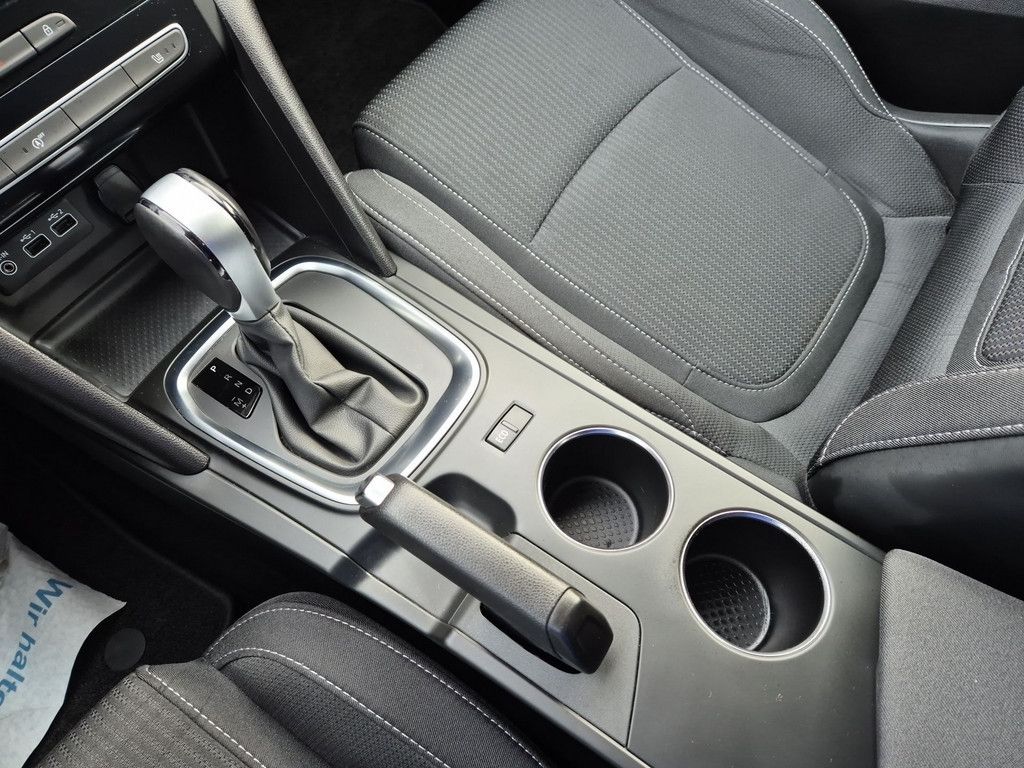 Renault Megane TCe 140 GPF EDC ZEN - Samsaru's Car Outlet