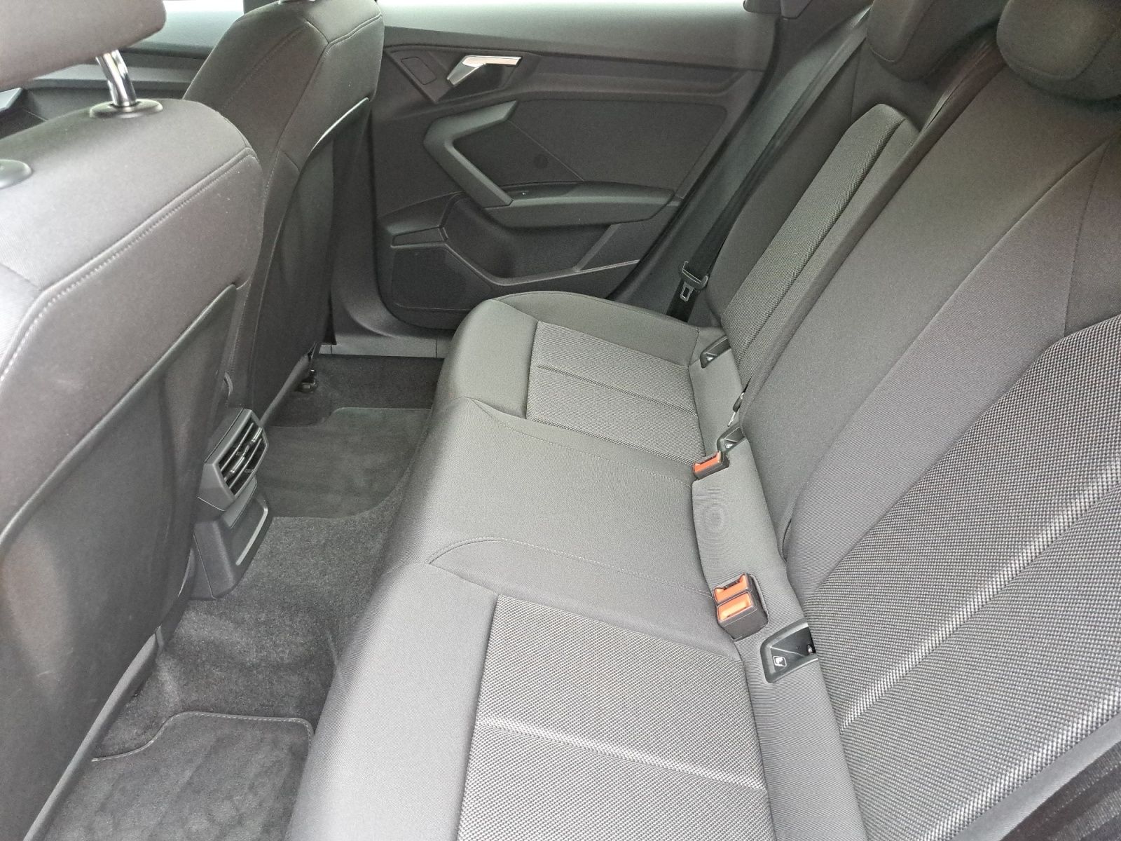 Audi A3 Sportback advanced 30 TFSI S tronic NAV KAM G