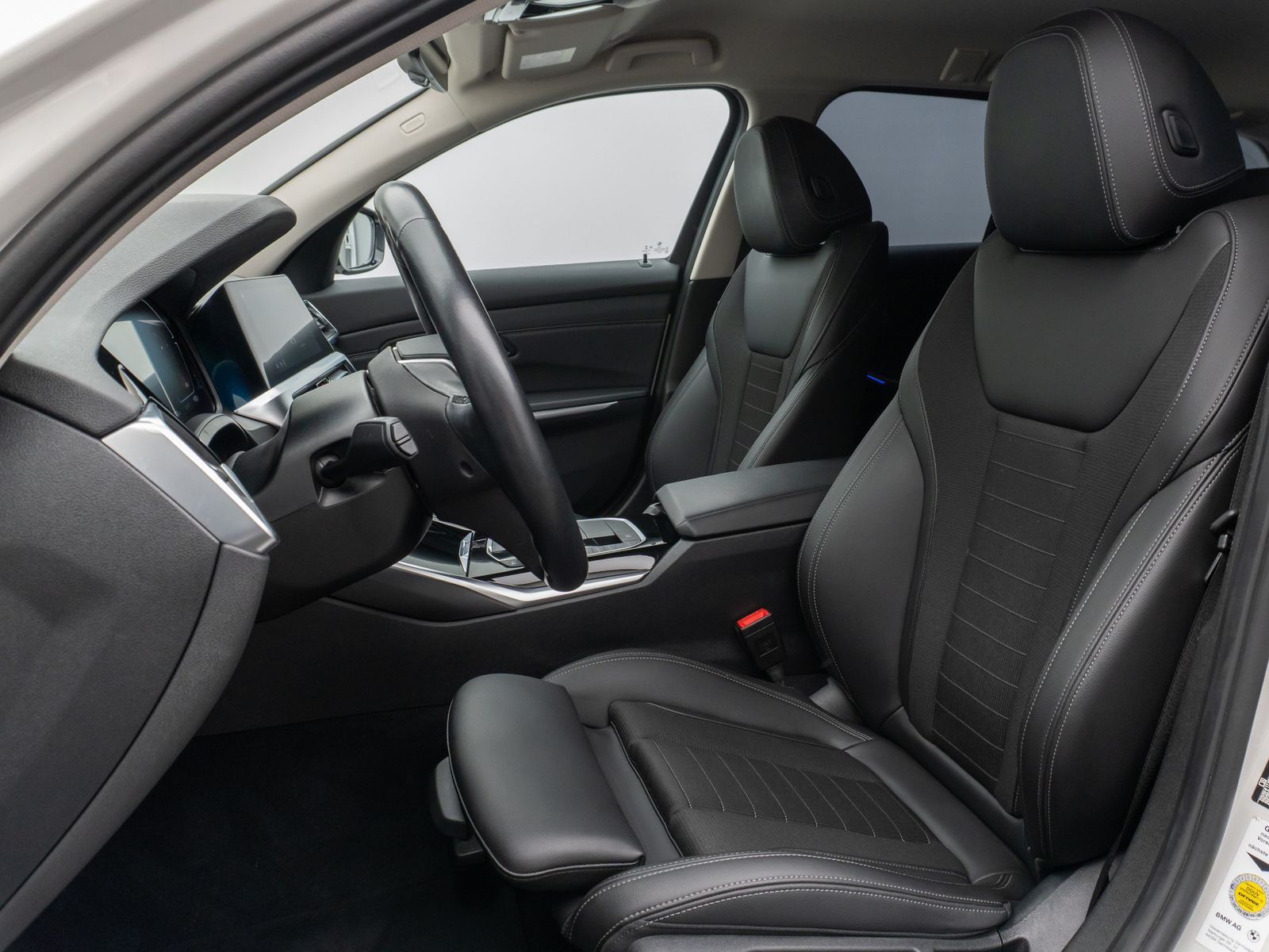 BMW 320d SportLine - Samsaru's Car Outlet