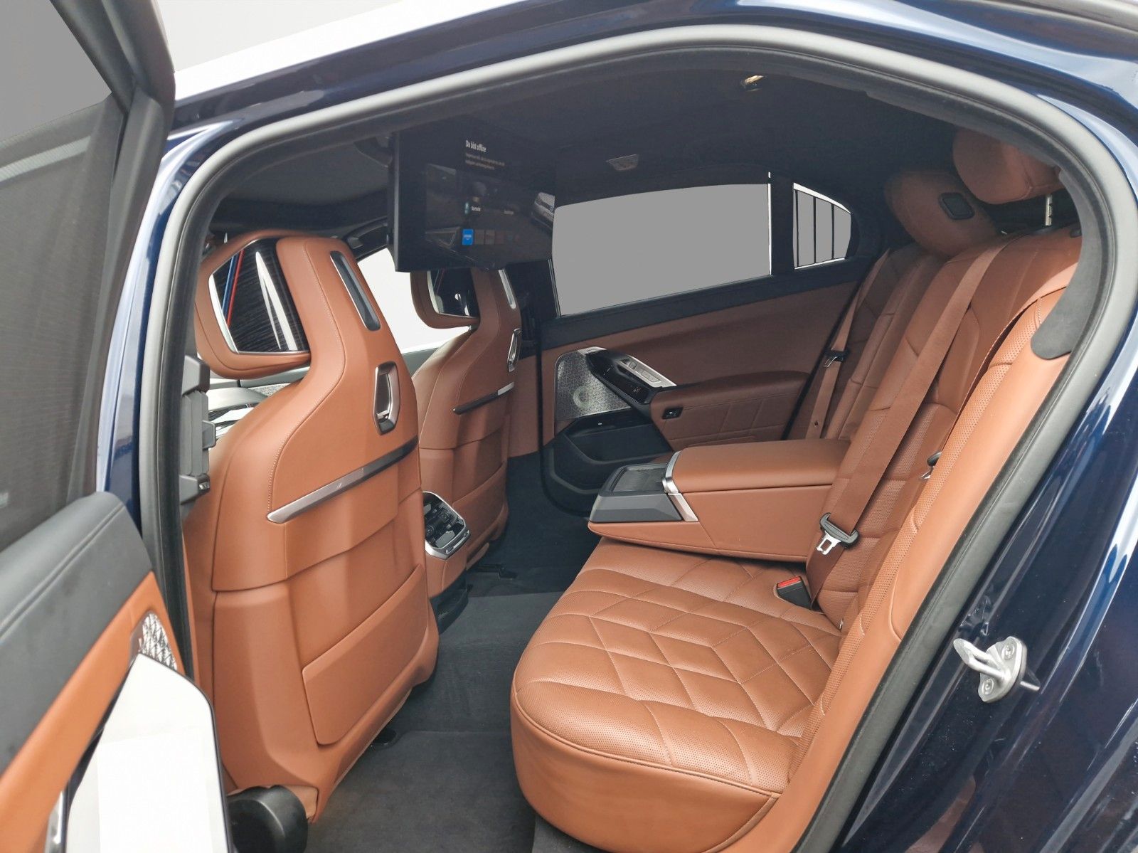 BMW 740 d xDrive M Sport/TV/HUD/AHK/B&W/PANO