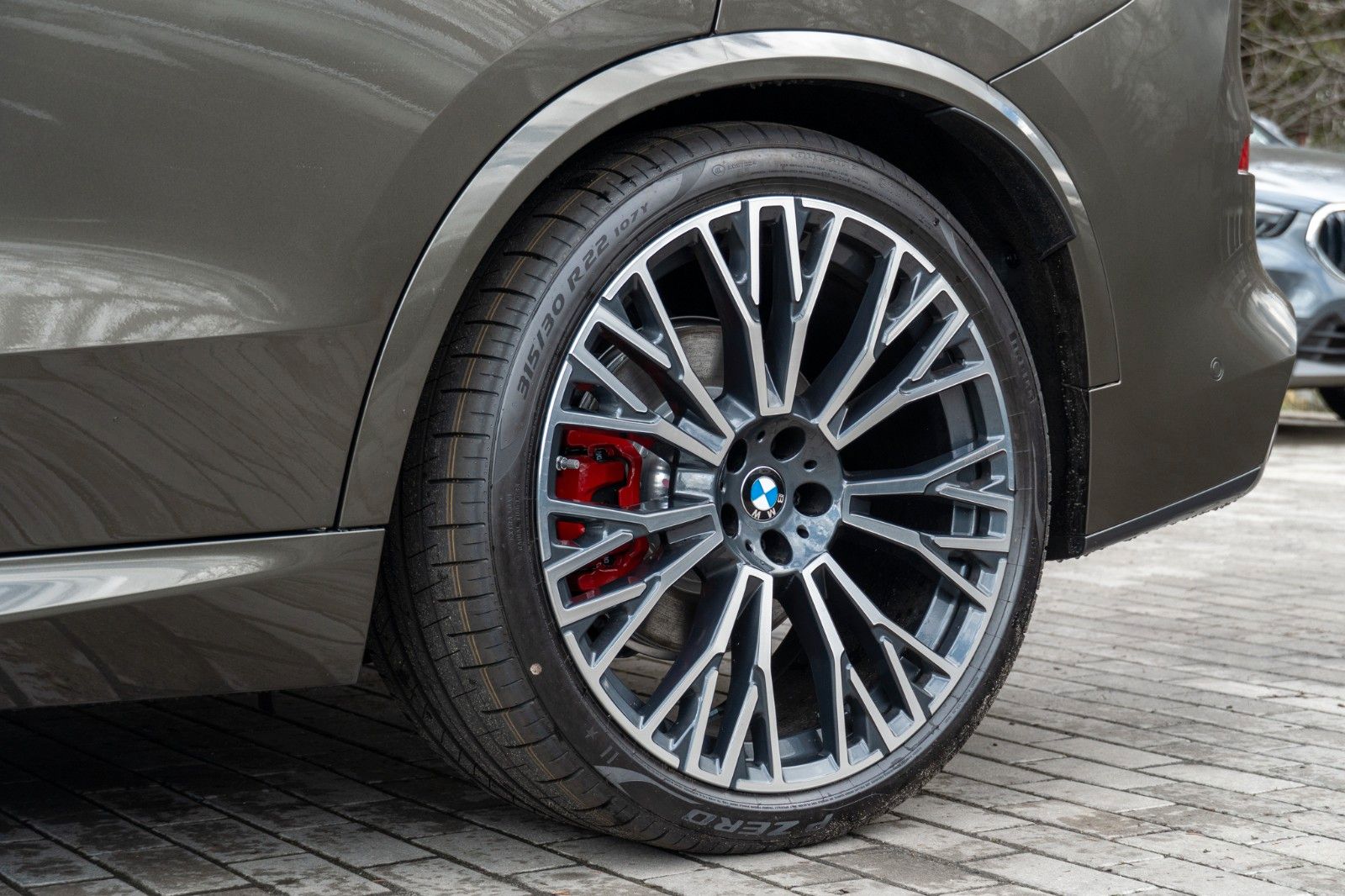 BMW X5 40d M SPORT.LUFTF.PANO.DR.ASS.PRO.H/K.AHK.22"