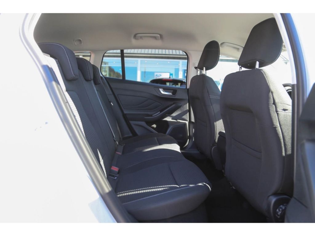 Ford Focus 1.5d Aut. Titanium AHK Navi GJR ACC BLIS K
