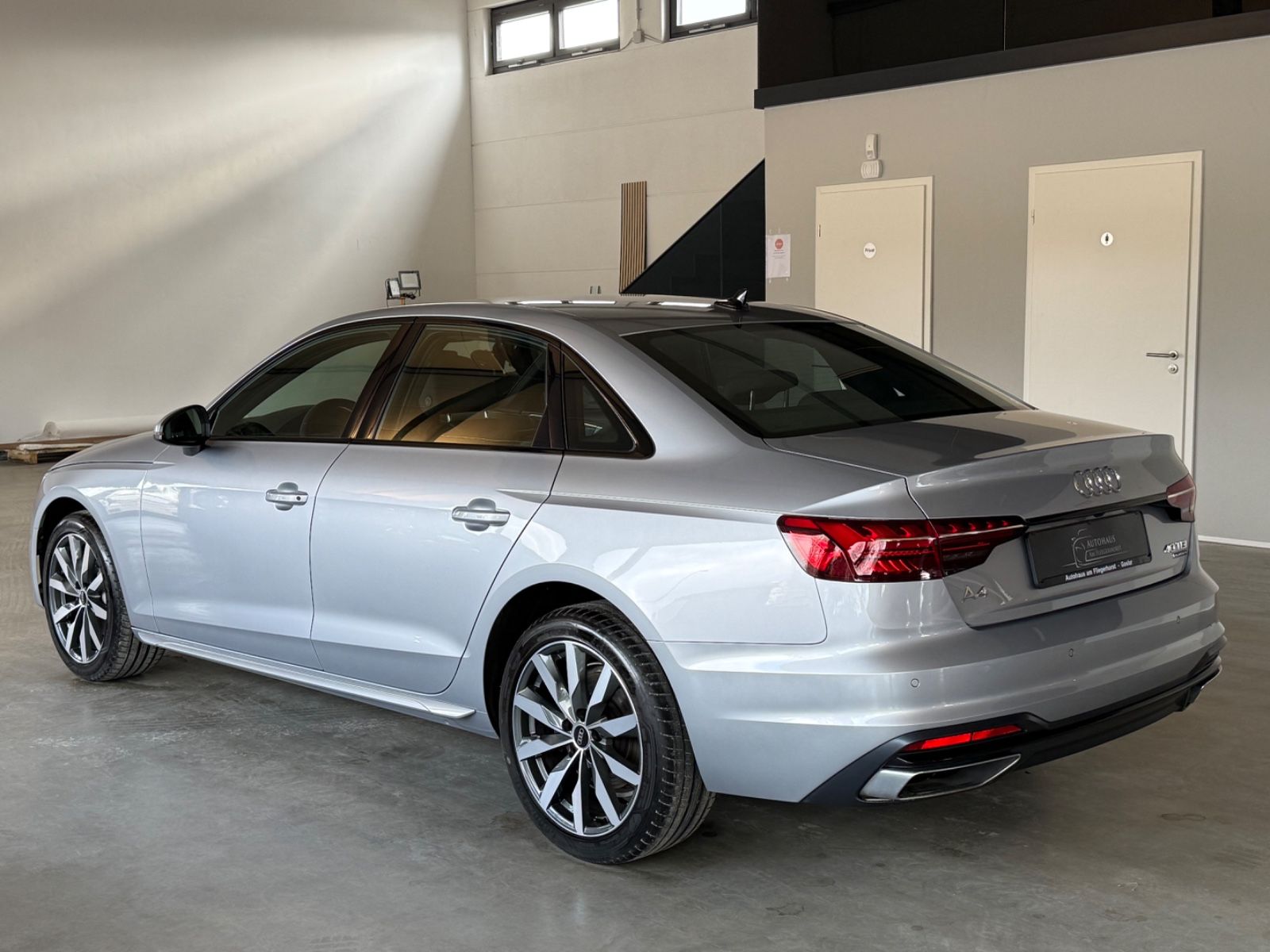 Audi A4 Lim. 40 TDI quattro advanced LED/Kam/SHZ/Temp