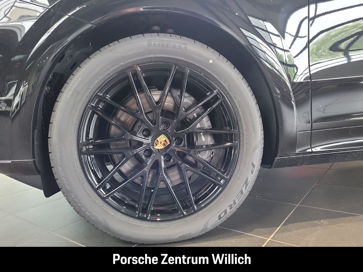Porsche Cayenne E-Hybrid Coupe BOSE Surround-View LED