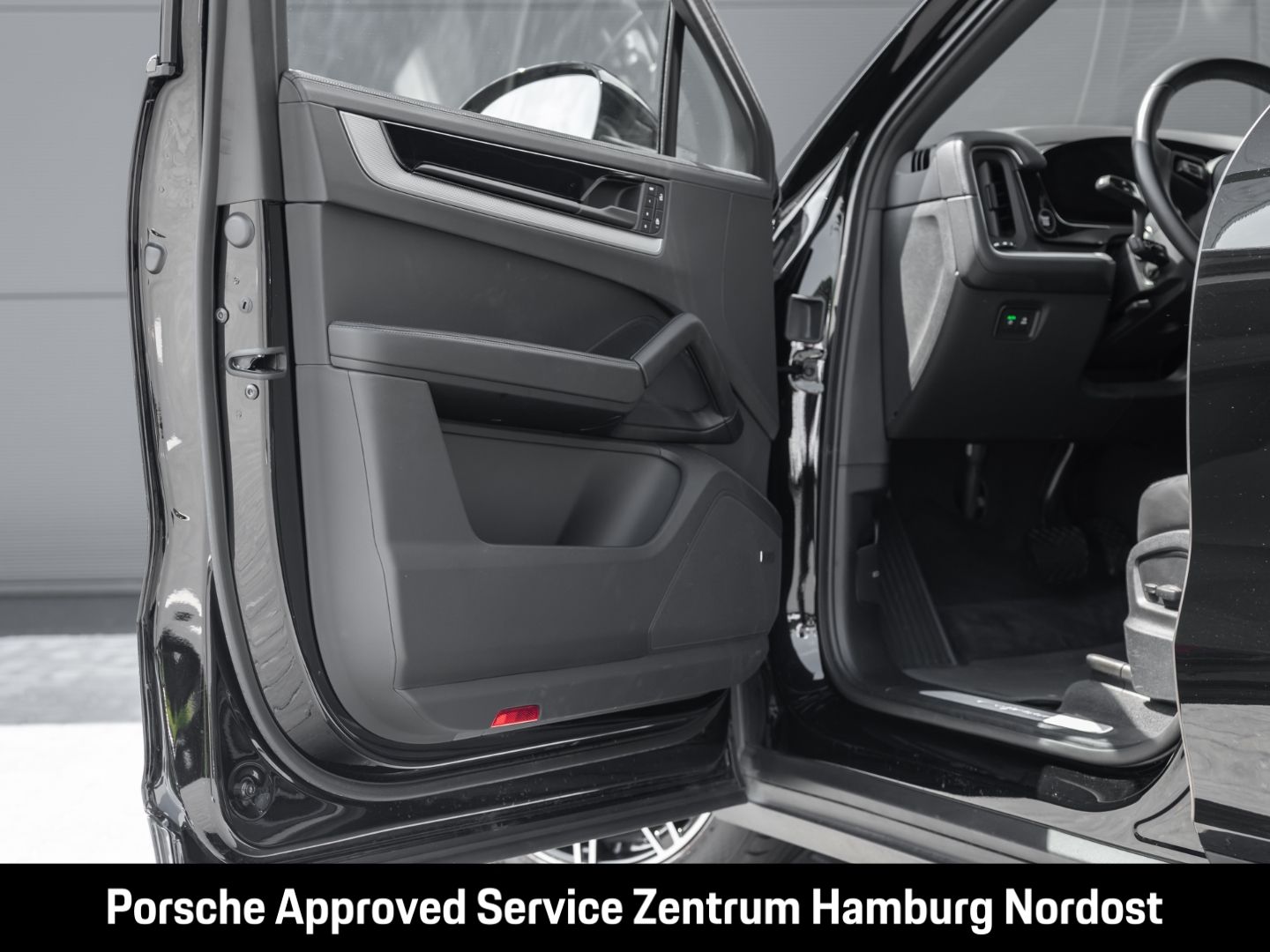 Porsche Cayenne E-Hybrid Coupe Sportabgas Sport Chrono