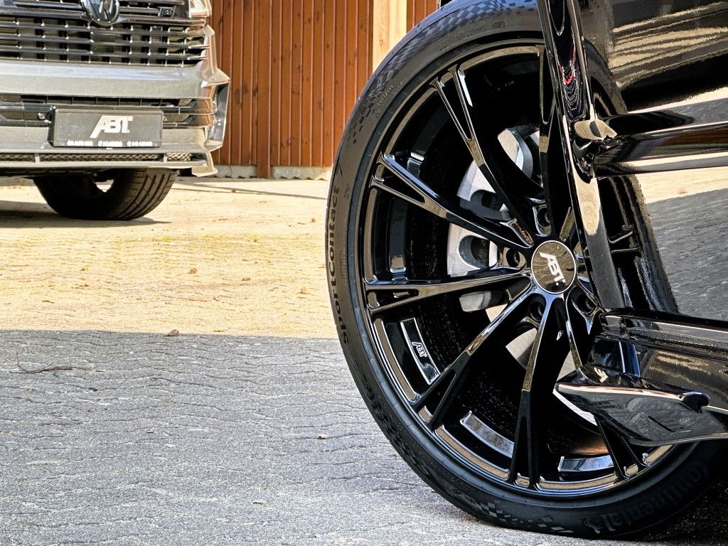 Volkswagen T6.1 Highline DSG 4MOTION - Samsaru's Car Outlet