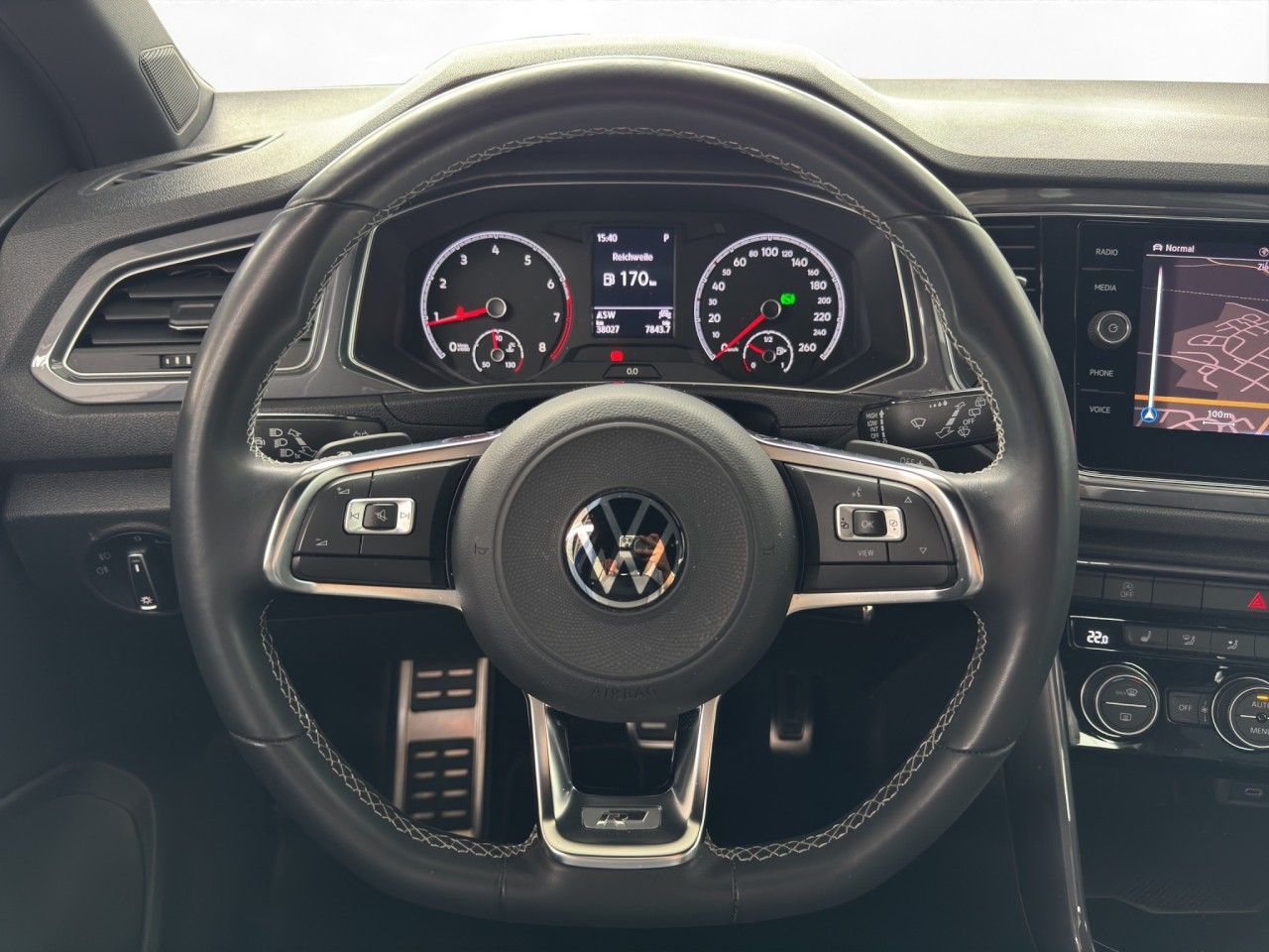 Volkswagen T-Roc 2.0 TSI DSG 4Motion R-Line - Samsaru's Car Outlet